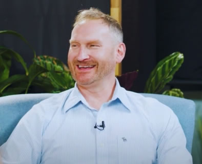 Ian Farrar: Journey of Self-Made Success!
